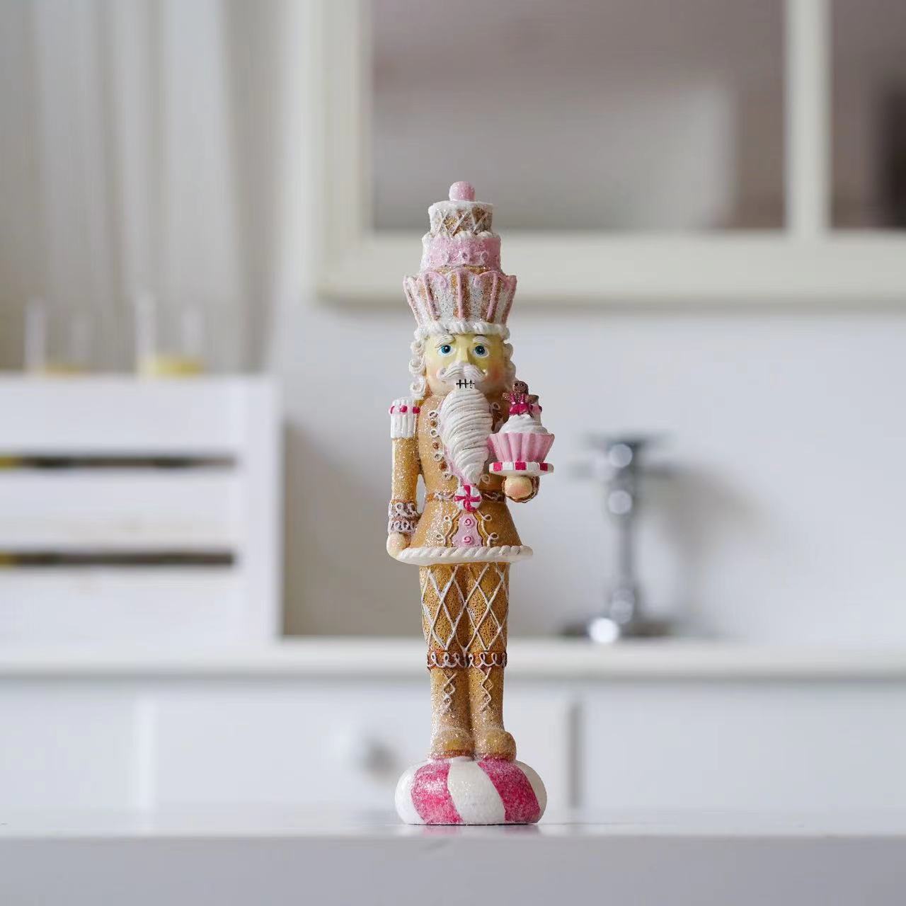 Sweet Pink Nutcracker Soldier  - Nutcracker Figurine recensie en prijs